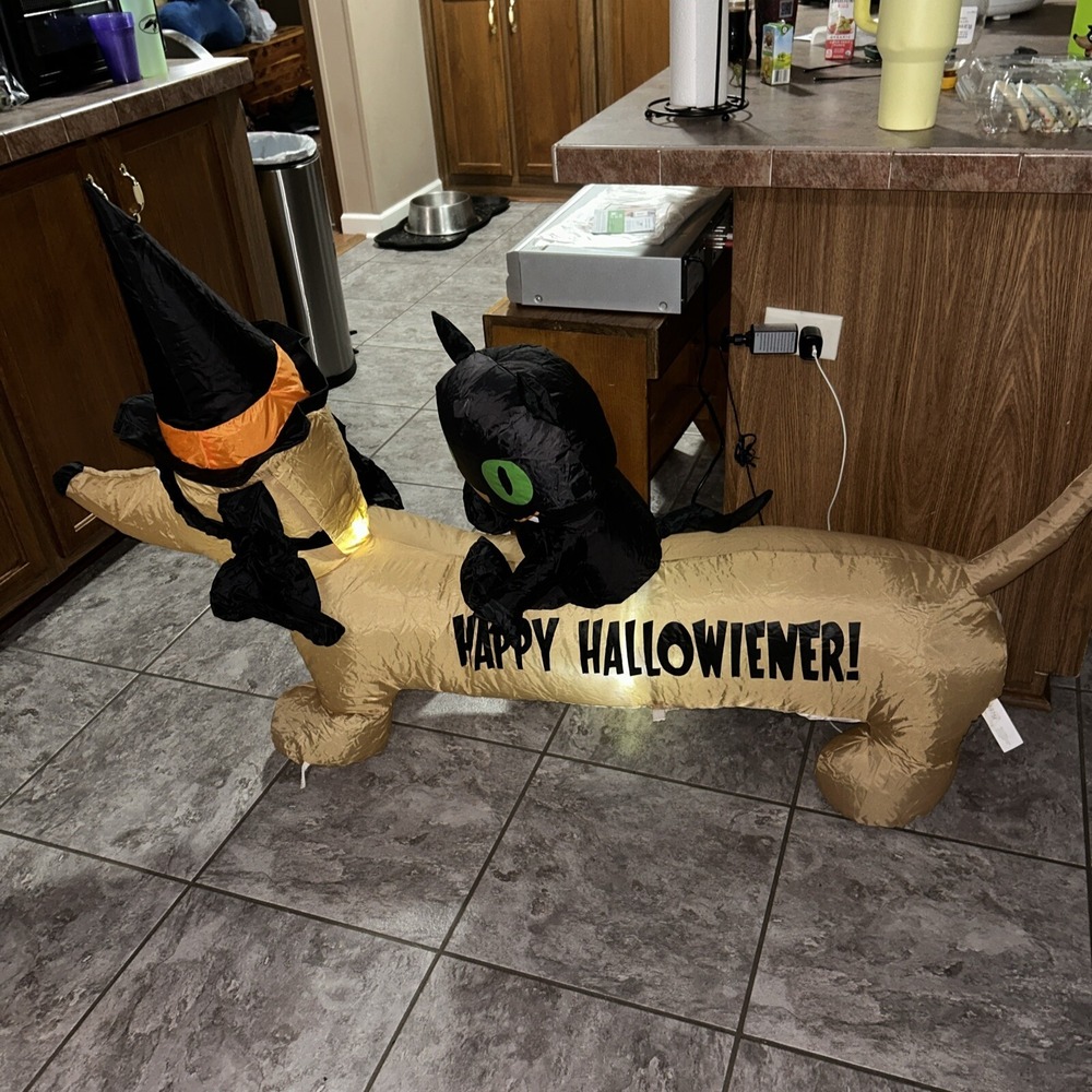Gemmy Hallowiener Dog and Cat Airblown Inflatable 5 FT Tested /Works With Box